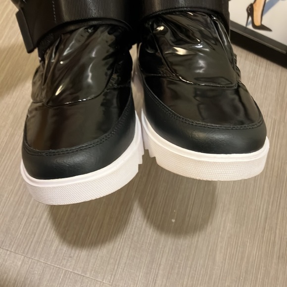 Sorel Joan of Arctic Next Lite Strap puffy waterproof boots black color Size 10 - Picture 7 of 12